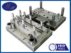 五金連續(xù)模